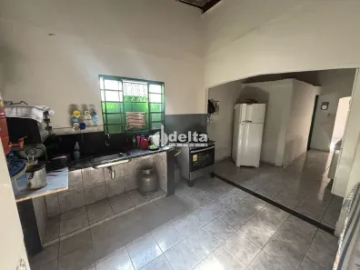 Casa com 3 Quartos à venda, 250m² no Tocantins, Uberlândia