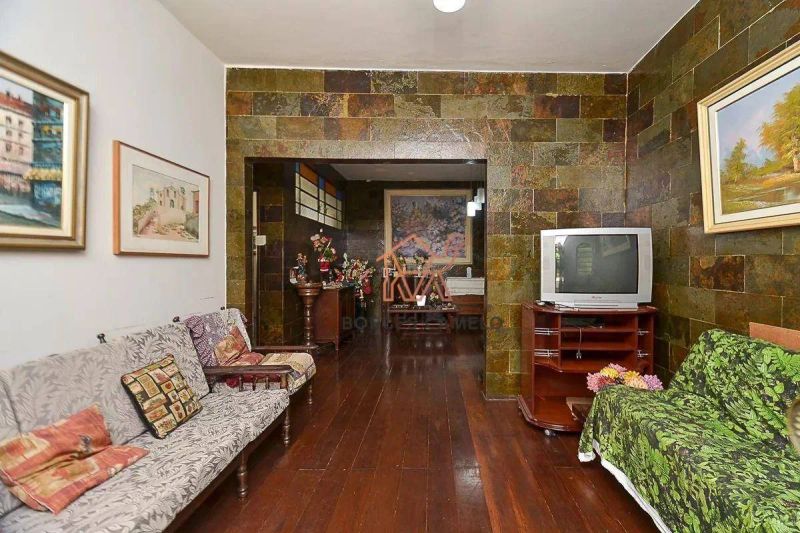 Casa com 5 quartos — Sagrada Família, Belo Horizonte