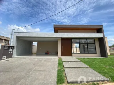 Casa de Condomínio com 4 Quartos à venda, 220m² no Jardins Capri, Senador Canedo