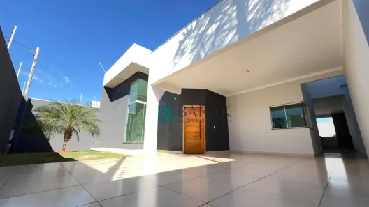 Casa com 3 Quartos à venda, 205m² no Jardim Araucária, Maringá