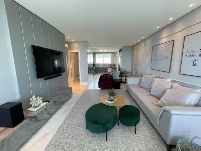Apartamento com 3 Quartos para alugar, 151m² no Centro, Balneário Camboriú