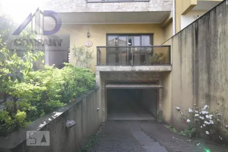 Sobrado com 4 Quartos à venda, 435m² no Jardim Santa Emília, São Paulo