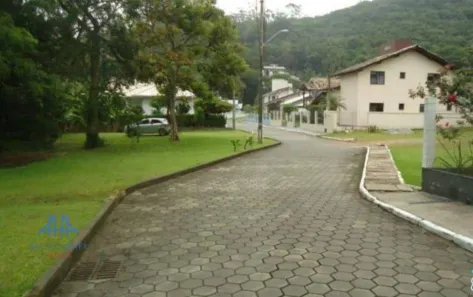 Lote/Terreno à venda, 1435m² no Sambaqui, Florianópolis