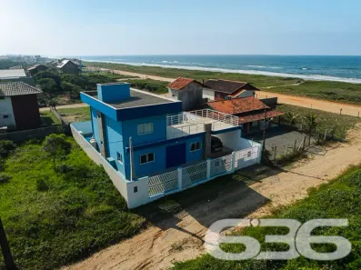 Sobrado com 3 Quartos à venda, 199m² no Praia da Enseada, São Francisco do Sul