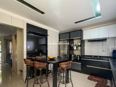 Sobrado com 3 Quartos à venda, 123m² no Santa Cruz, Cascavel