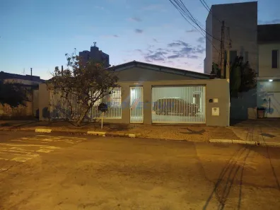 Casa com 3 Quartos à venda, 148m² no Jardim Quarto Centenário, Campinas