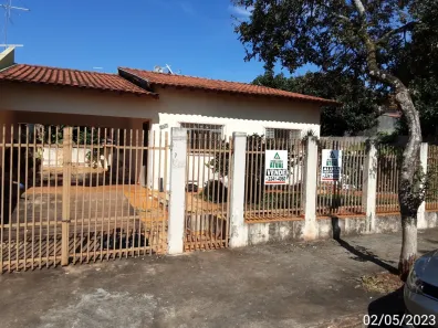 Casa com 2 Quartos à venda, 91m² no Jardim Pérola, Londrina