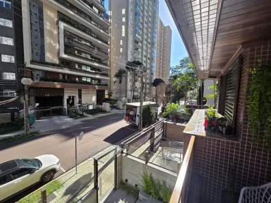 Apartamento com 4 Quartos à venda, 282m² no Água Verde, Curitiba