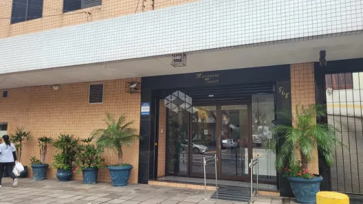 Sala Comercial à venda, 33m² no Menino Deus, Porto Alegre