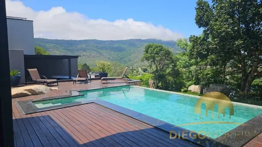 Casa de Condomínio com 3 Quartos à venda, 445m² no Itapetinga, Atibaia