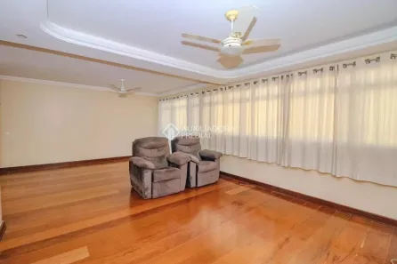 Apartamento com 3 Quartos para alugar, 138m² no Petrópolis, Porto Alegre