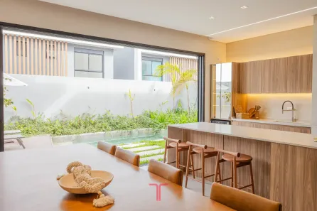 Casa de Condomínio com 3 Quartos à venda, 251m² no São Braz, Curitiba