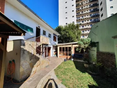 Casa com 4 Quartos à venda, 251m² no Centro, Canoas