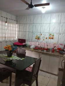 Casa com 3 Quartos à venda, 180m² no Conjunto Habitacional José Giordano, Londrina