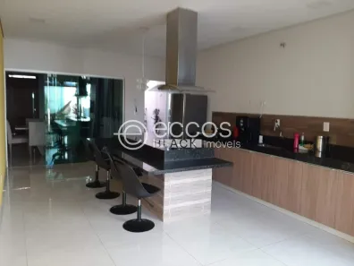 Casa com 3 Quartos à venda, 150m² no Minas Gerais, Uberlândia