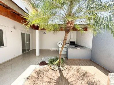 Casa de Condomínio com 3 Quartos para venda ou aluguel, 120m² no Loteamento Villa Branca, Jacareí