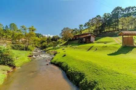 Fazenda/Sítio com 3 Quartos à venda, 3000m² no , Sapucaí-Mirim