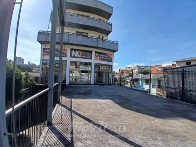 Sala Comercial para alugar, 700m² no Cristo Redentor, Caxias do Sul