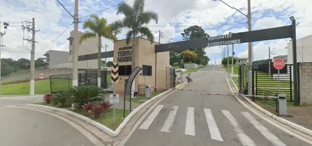 Lote/Terreno à venda, 125m² no das Pedras, Cotia