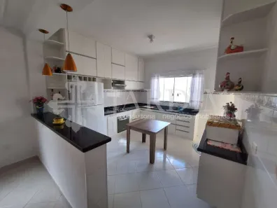 Sobrado com 3 Quartos à venda, 225m² no Jaraguá, Piracicaba