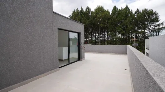 Sobrado com 4 Quartos à venda, 116m² no Pineville, Pinhais