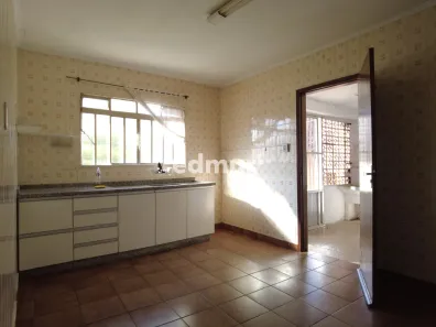 Casa com 2 Quartos à venda, 109m² no Parque das Nações, Santo André