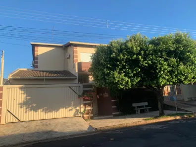 Casa com 3 Quartos à venda, 255m² no Jardim O Pioneiro, Martinópolis