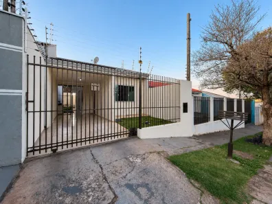 Casa com 2 Quartos à venda, 71m² no Loteamento Madrid, Maringá