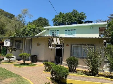 Casa com 9 Quartos à venda, 550m² no Espinhaço, Guapimirim