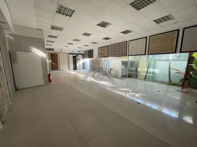 Casa com 5 Quartos para alugar, 472m² no Nova Campinas, Campinas