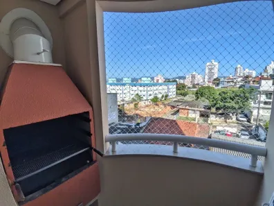 Apartamento com 2 Quartos à venda, 58m² no Barreiros, São José