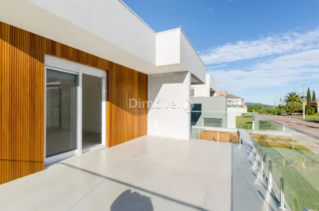 Casa de Condomínio com 3 Quartos à venda, 220m² no Vila Nova, Porto Alegre