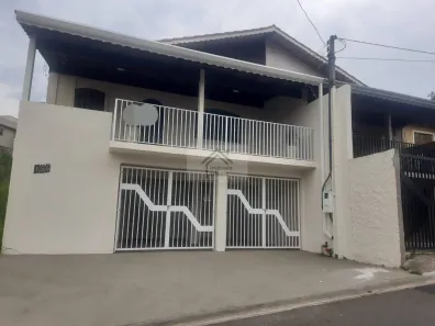 Casa com 3 Quartos para alugar, 125m² no Jardim Paulista, Atibaia