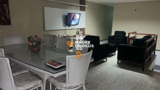Casa com 5 Quartos à venda, 250m² no Álvaro Weyne, Fortaleza