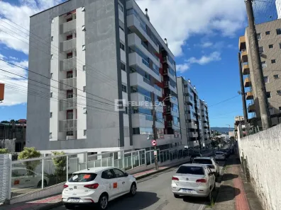 Apartamento com 3 Quartos à venda, 113m² no Praia Comprida, São José