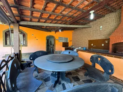 Casa com 3 Quartos à venda, 429m² no Boa Perna, Araruama
