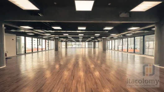 Sala Comercial para alugar, 883m² no Pinheiros, São Paulo