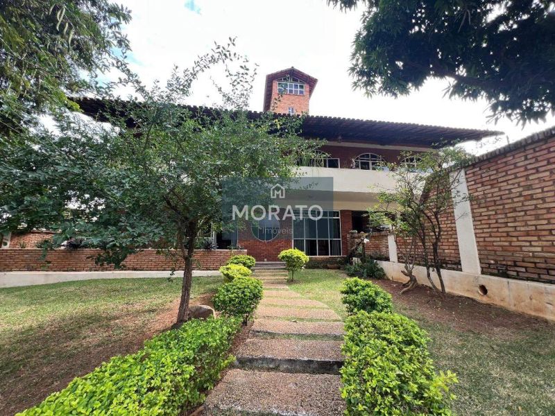 Casa com 4 quartos — Bandeirantes (Pampulha), Belo Horizonte