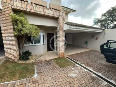 Sobrado com 2 Quartos para alugar, 136m² no Country, Cascavel