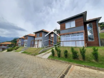 Casa de Condomínio com 2 Quartos à venda, 122m² no Bonsucesso, Petrópolis