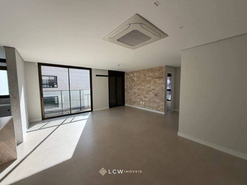 Apartamento com 3 quartos — Santa Efigênia, Belo Horizonte