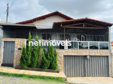 Casa com 5 Quartos à venda, 223m² no Alípio de Melo, Belo Horizonte