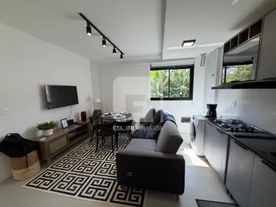 Apartamento com 1 Quarto para alugar, 40m² no Centro, Florianópolis