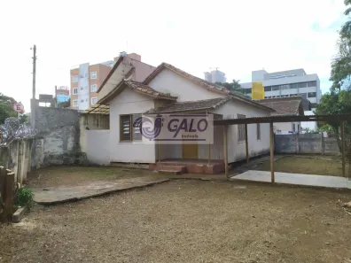 Casa com 2 Quartos para alugar, 80m² no Água Verde, Curitiba