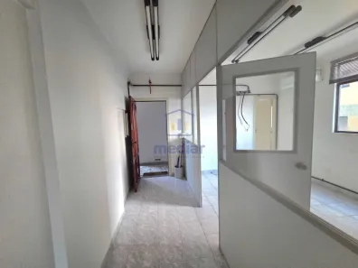 Sala Comercial à venda, 63m² no Ponta da Praia, Santos