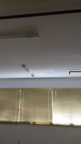 Sala Comercial à venda, 27m² no Passo da Areia, Porto Alegre