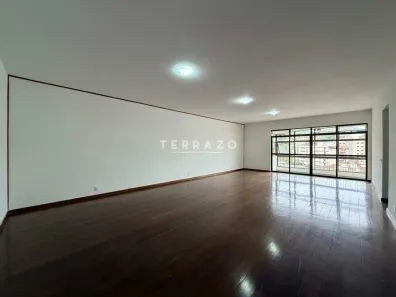 Apartamento com 4 Quartos para alugar, 400m² no Várzea, Teresópolis