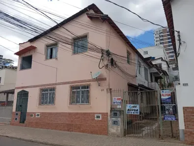 Casa com 2 Quartos para alugar, 42m² no Granbery, Juiz de Fora