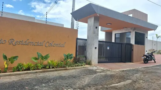 Casa de Condomínio com 3 Quartos para alugar, 81m² no Centro, Camaçari