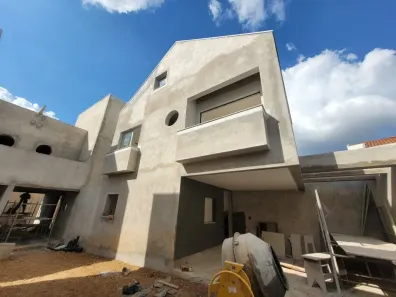 Sobrado com 3 Quartos à venda, 138m² no Vista Alegre, Curitiba